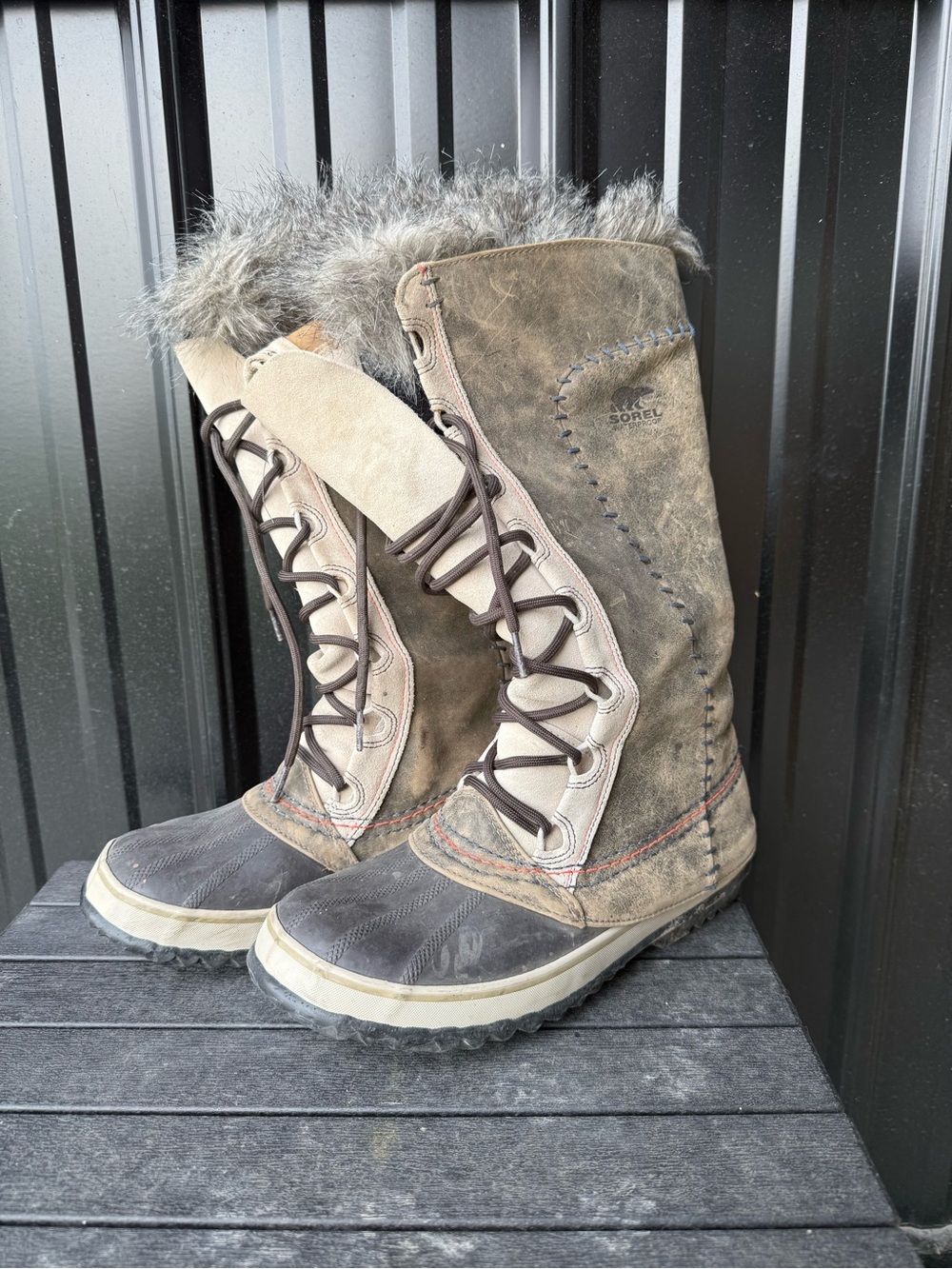 Sorel Women's Brown and Tan Faux-Fur Lace-Up Winter Boots